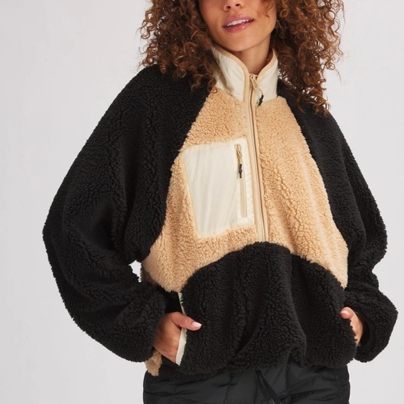 stoic Tops - Stoic Size Medium Beige Neutral MTN 1/2-Zip High Pile Fleece Pullover Sherpa